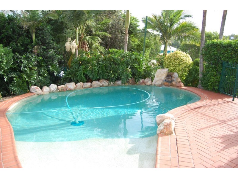 12 Fleetwood Ct, Ferny Hills QLD 4055