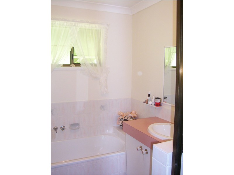 Eagle Heights QLD 4271