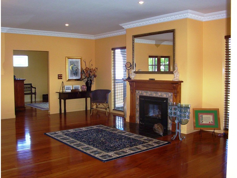 Eagle Heights QLD 4271