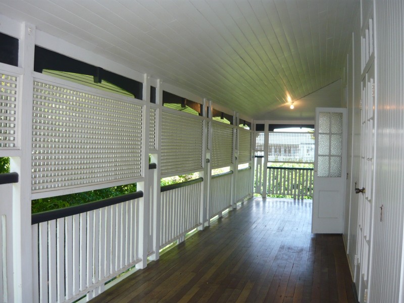 Eagle Heights QLD 4271