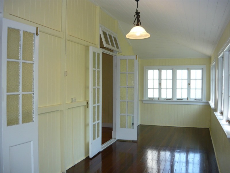 Eagle Heights QLD 4271