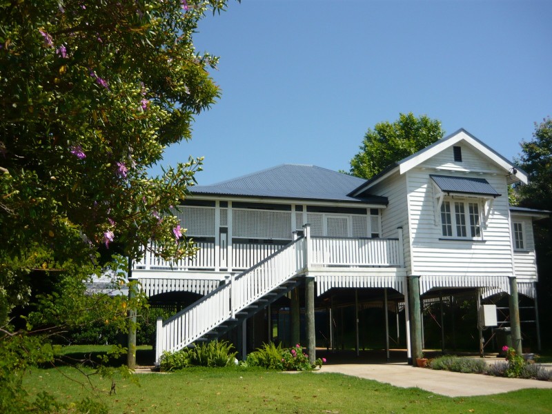 Eagle Heights QLD 4271