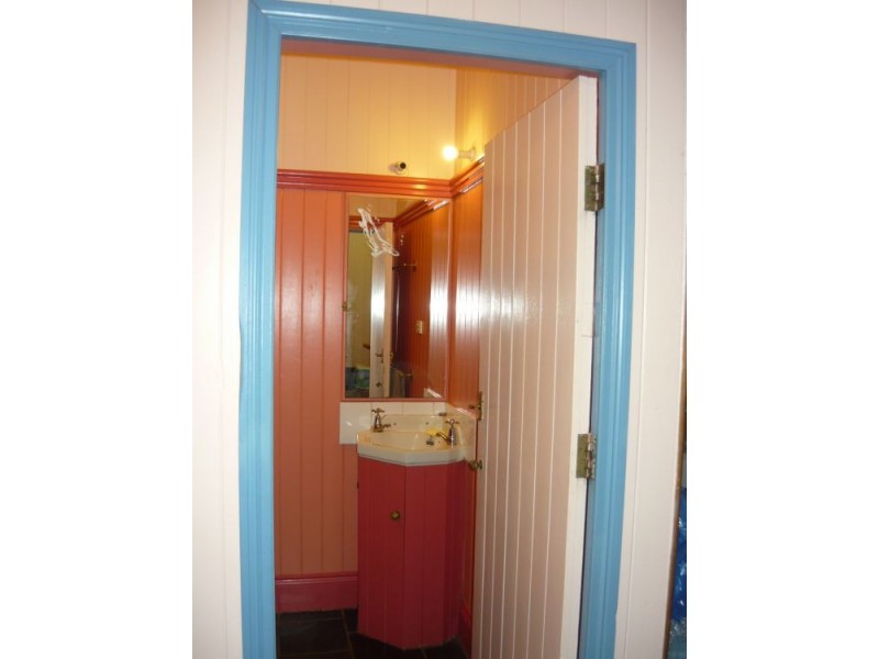 Eagle Heights QLD 4271