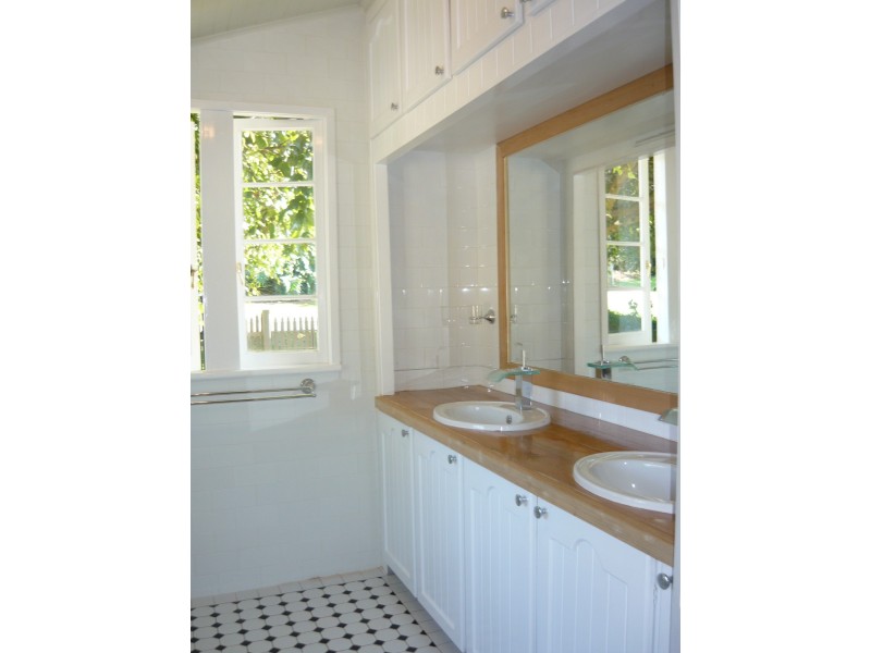 North Tamborine QLD 4272