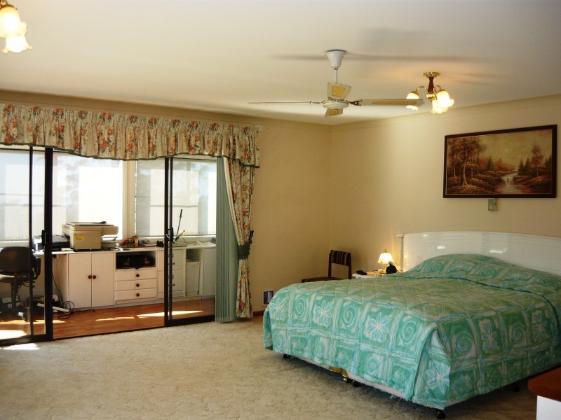 Eagle Heights QLD 4271