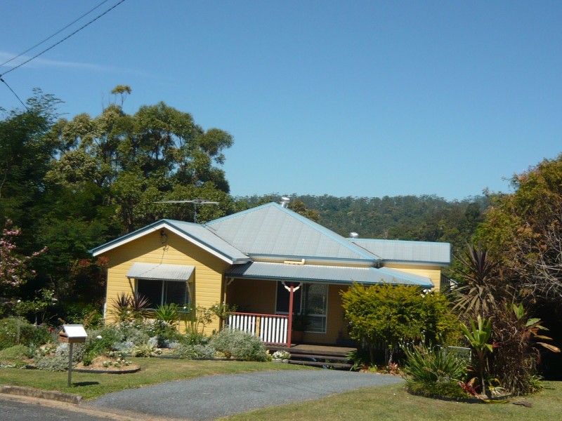 Eagle Heights QLD 4271