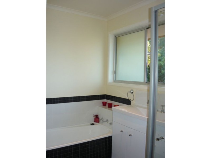Eagle Heights QLD 4271