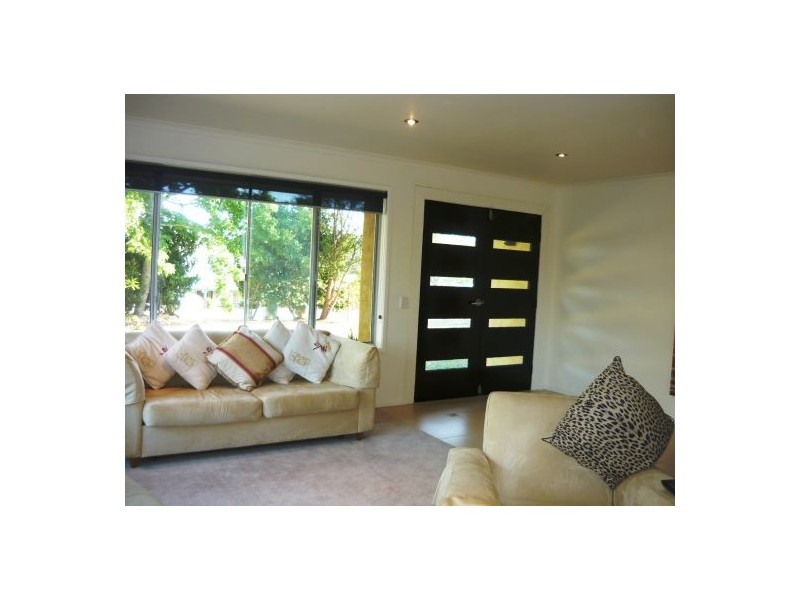 Eagle Heights QLD 4271