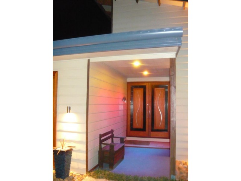 Eagle Heights QLD 4271