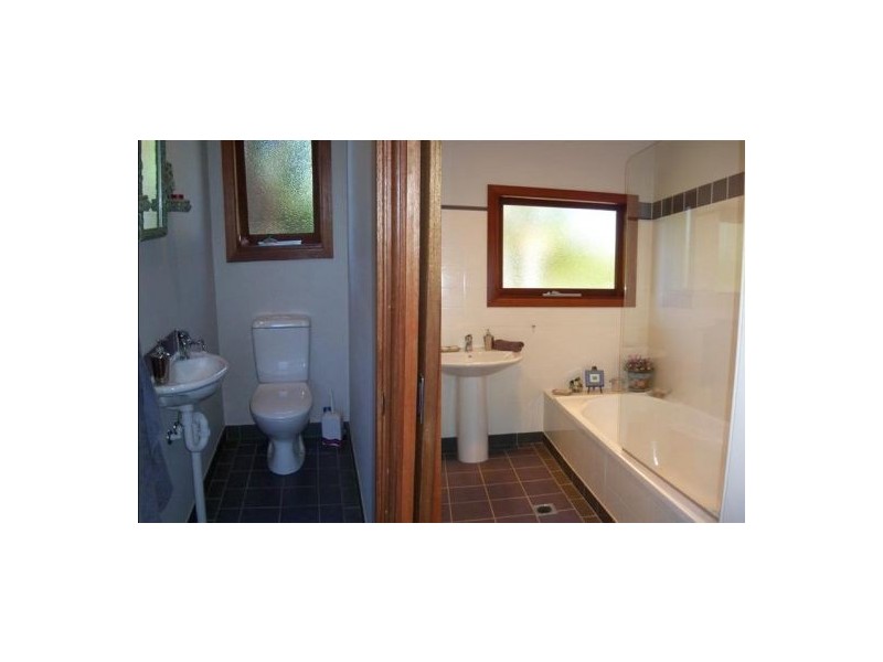 Eagle Heights QLD 4271