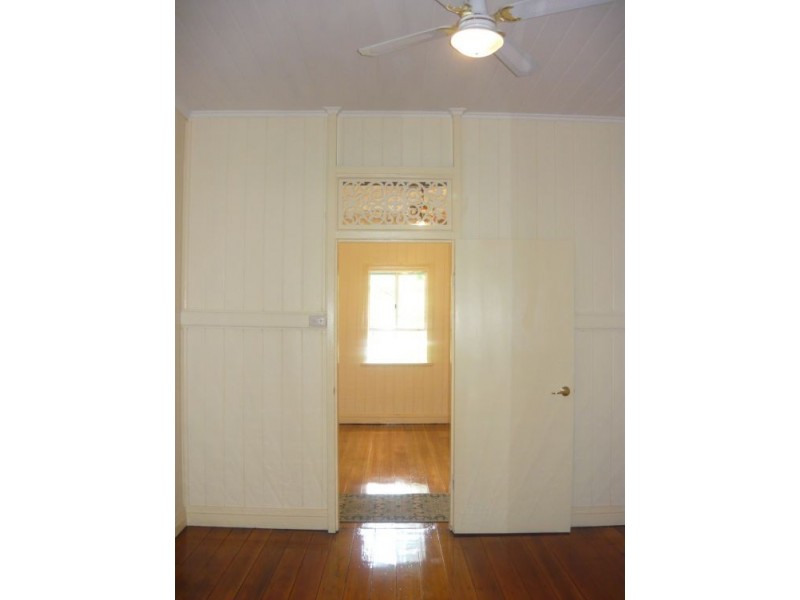 41 Kinabalu Drive, Eagle Heights QLD 4271