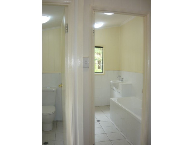 41 Kinabalu Drive, Eagle Heights QLD 4271