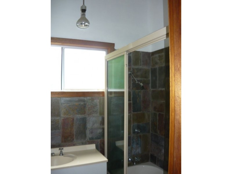 Eagle Heights QLD 4271