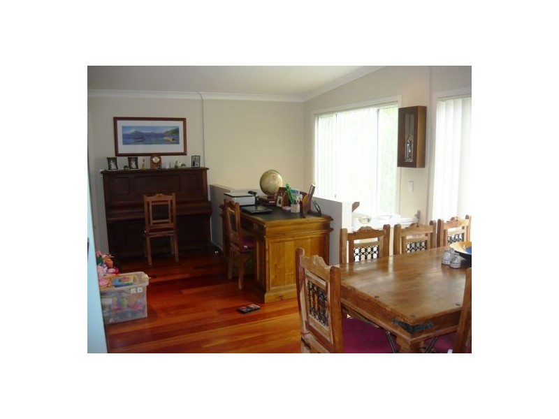 Eagle Heights QLD 4271