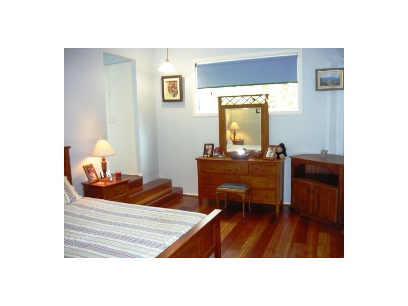 Eagle Heights QLD 4271