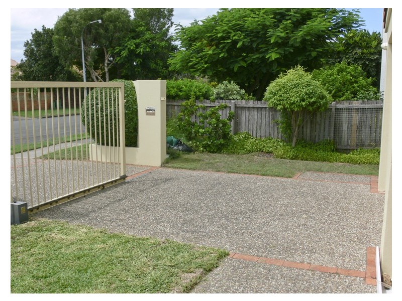 1/34 Markham Av., Runaway Bay QLD 4216