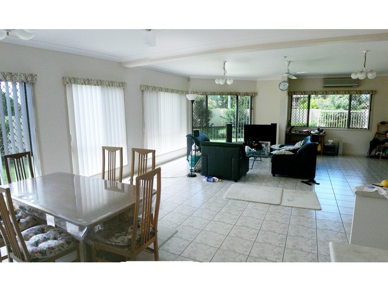 1/34 Markham Av., Runaway Bay QLD 4216