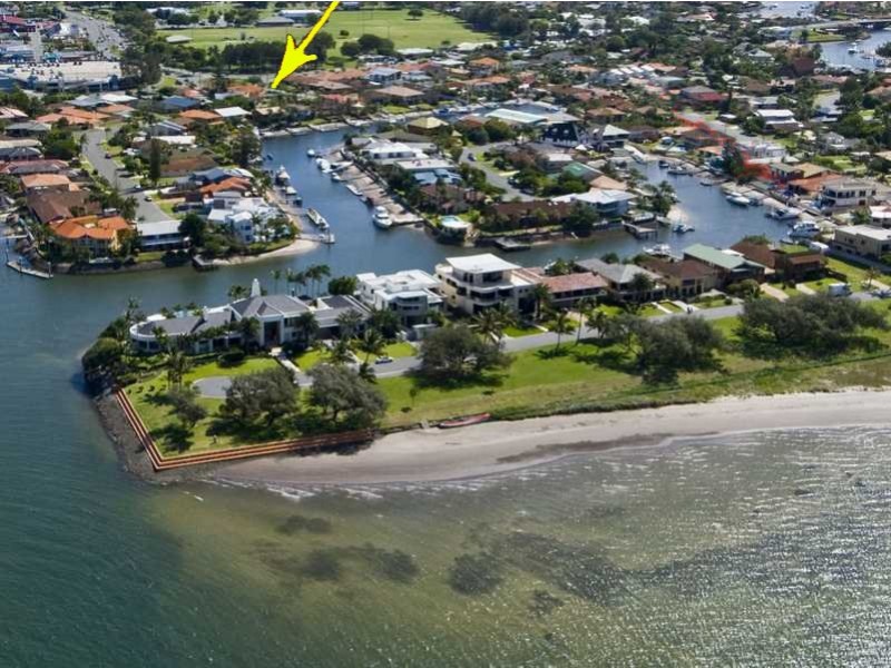 1/34 Markham Av., Runaway Bay QLD 4216