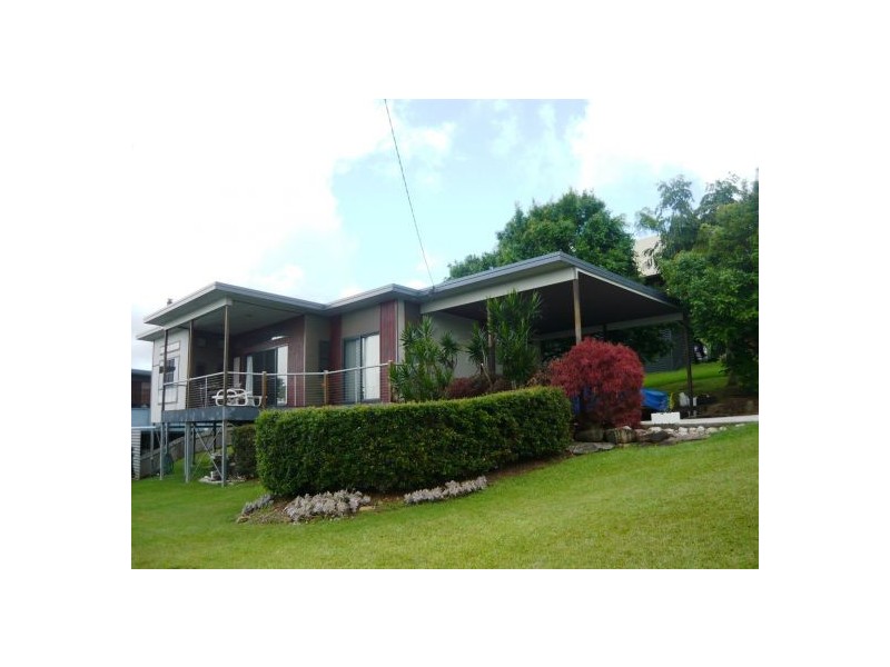 Eagle Heights QLD 4271