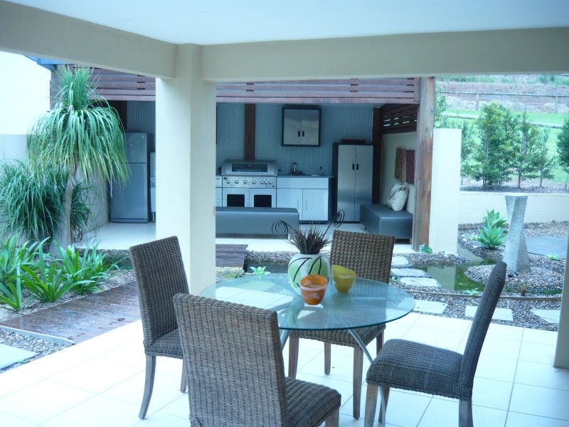 Wongawallan QLD 4210