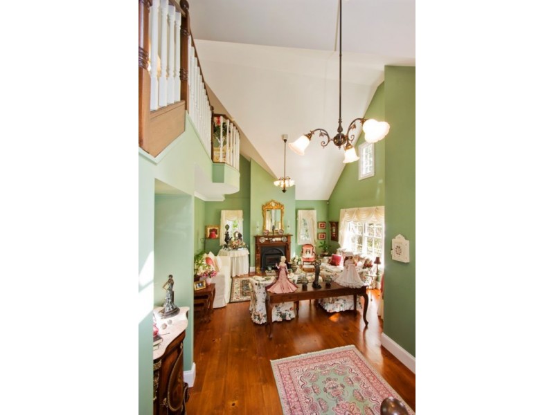 Eagle Heights QLD 4271