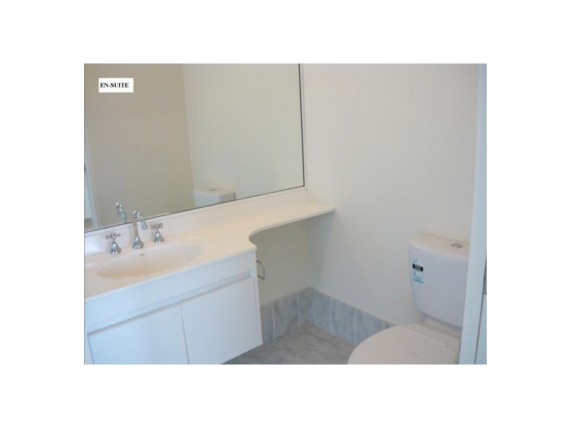 Eagle Heights QLD 4271