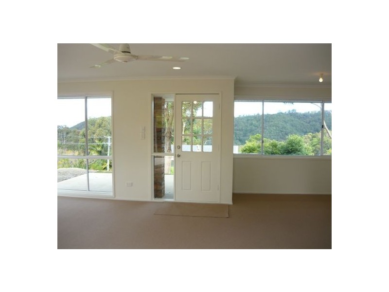 Eagle Heights QLD 4271