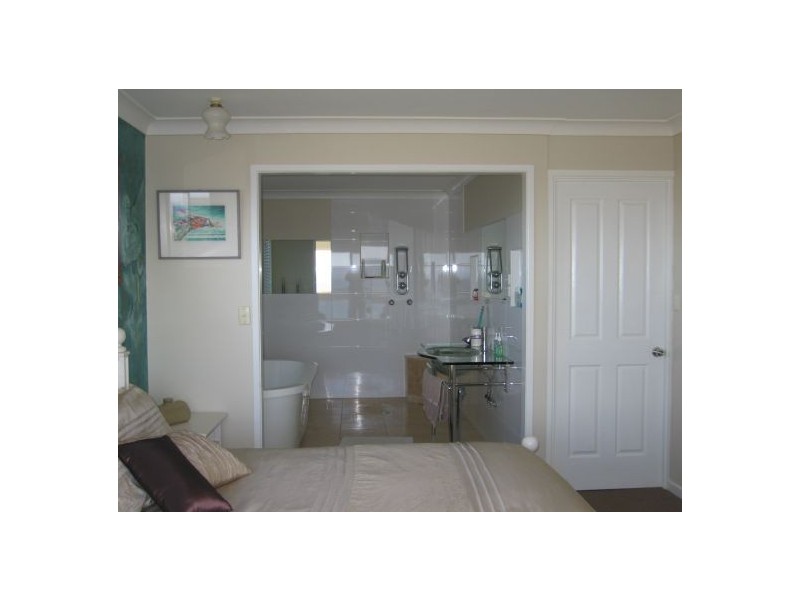 Eagle Heights QLD 4271