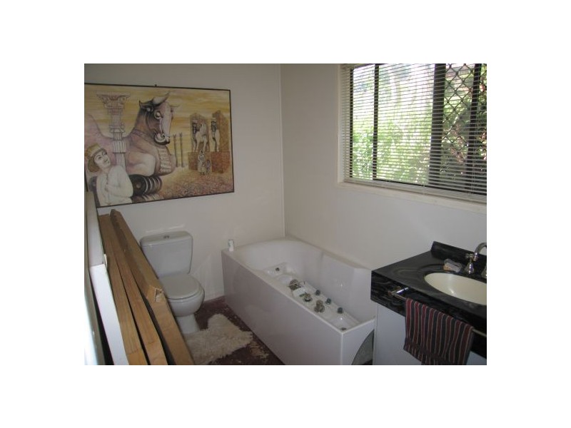 Eagle Heights QLD 4271