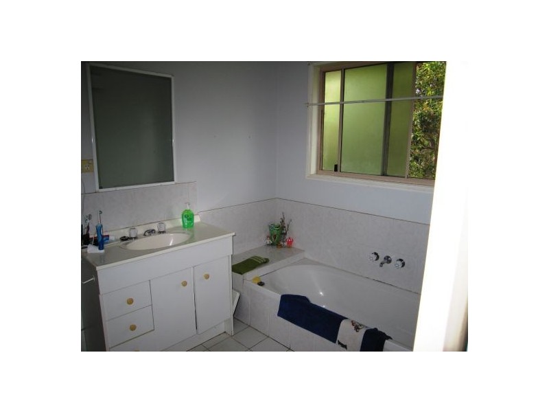 Eagle Heights QLD 4271