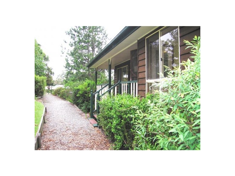 30 Tolima Drive, Eagle Heights QLD 4271