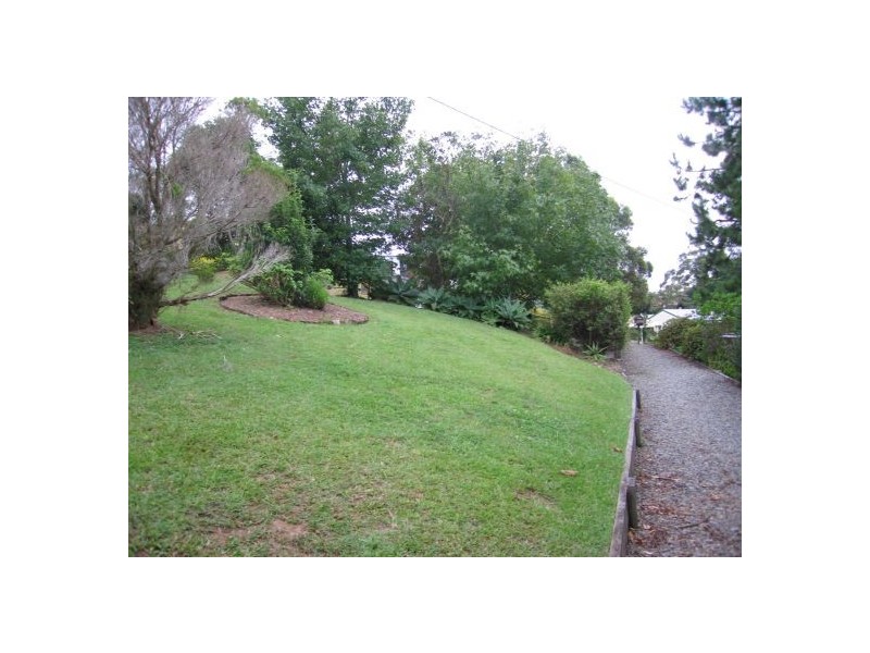 30 Tolima Drive, Eagle Heights QLD 4271