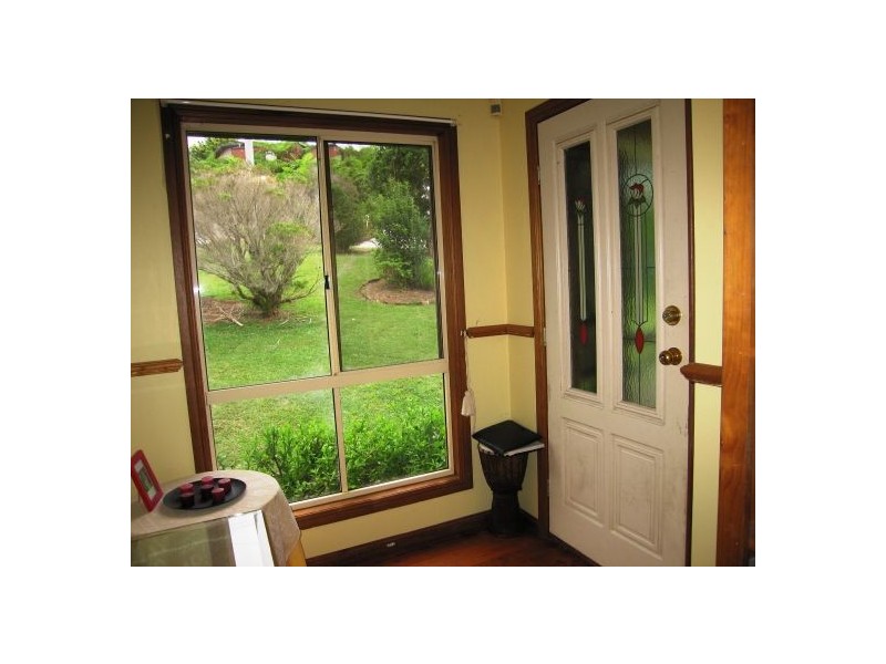 30 Tolima Drive, Eagle Heights QLD 4271