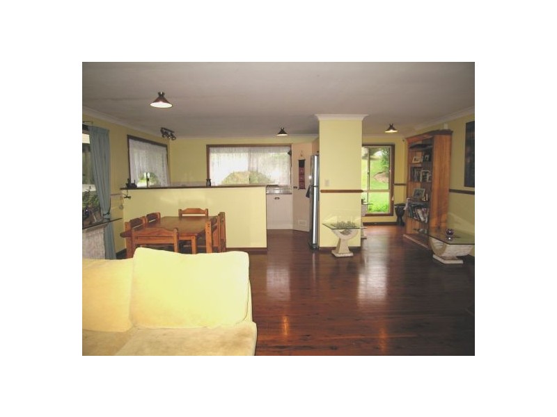 30 Tolima Drive, Eagle Heights QLD 4271