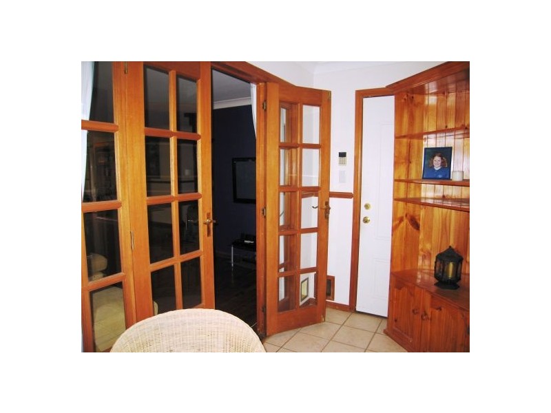 30 Tolima Drive, Eagle Heights QLD 4271