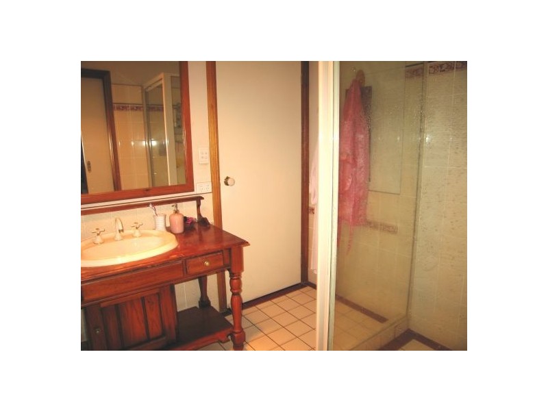 30 Tolima Drive, Eagle Heights QLD 4271