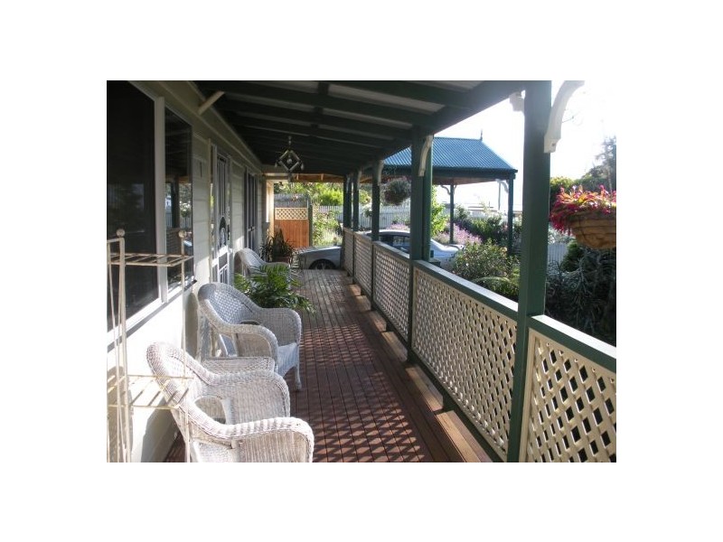 Eagle Heights QLD 4271