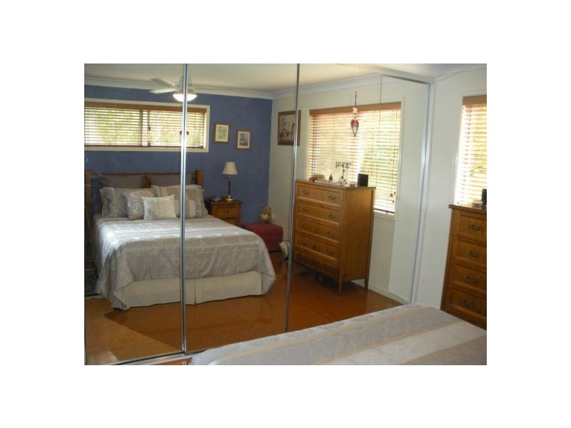 Eagle Heights QLD 4271