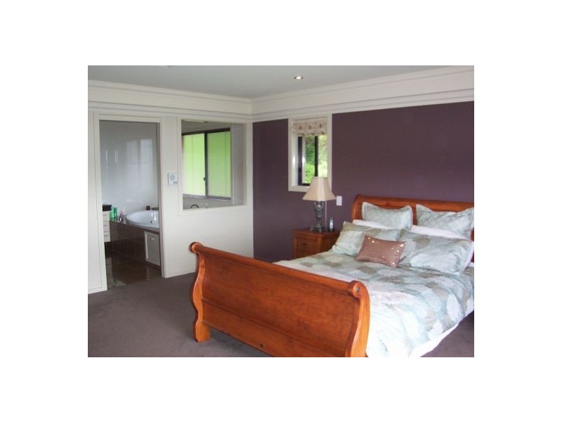 Eagle Heights QLD 4271