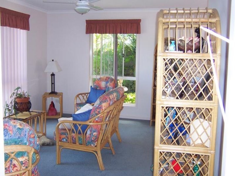 136 Avon Avenue, Bribie Island QLD 4507