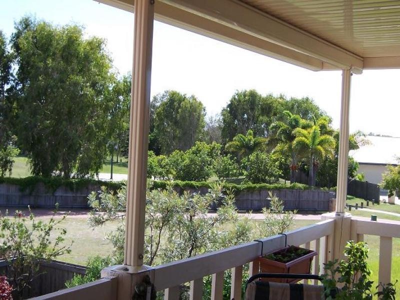 136 Avon Avenue, Bribie Island QLD 4507