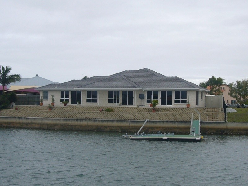 62 Island Parade, Bribie Island QLD 4507