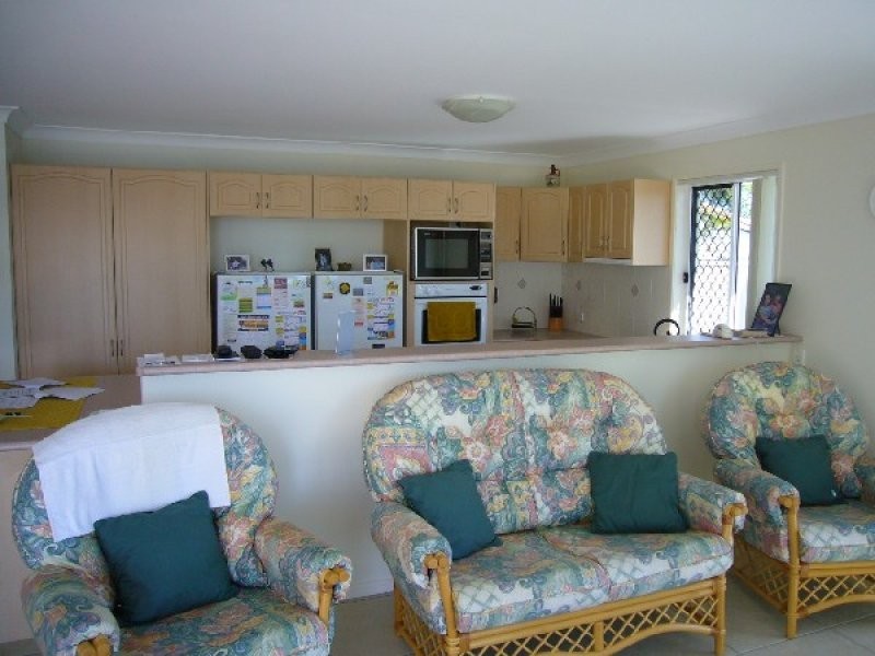 62 Island Parade, Bribie Island QLD 4507