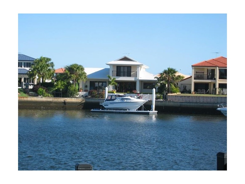 103 Voyagers Drive, Bribie Island QLD 4507