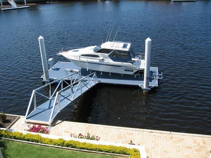 103 Voyagers Drive, Bribie Island QLD 4507