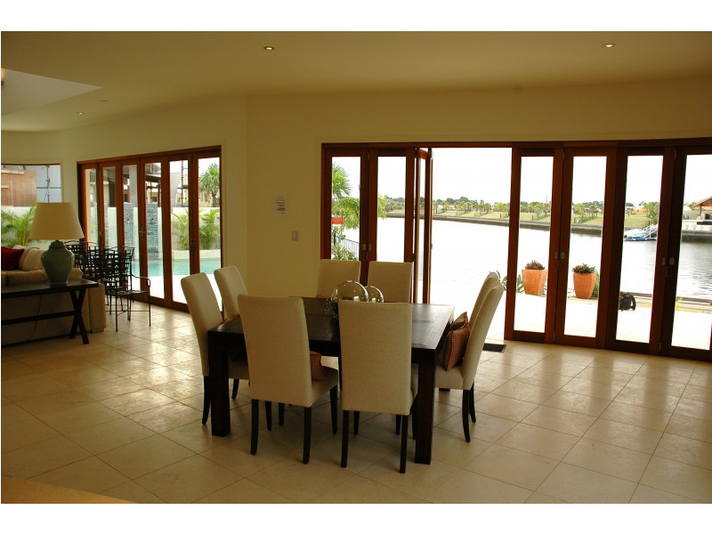 121 Marina Boulevarde, Bribie Island QLD 4507