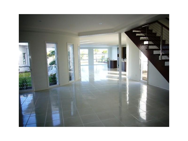 37 North Point, Bribie Island QLD 4507