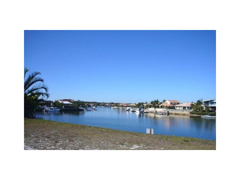 8 Skysail Court, Bribie Island QLD 4507