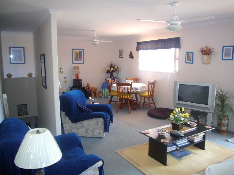 136 Avon Avenue, Banksia Beach QLD 4507