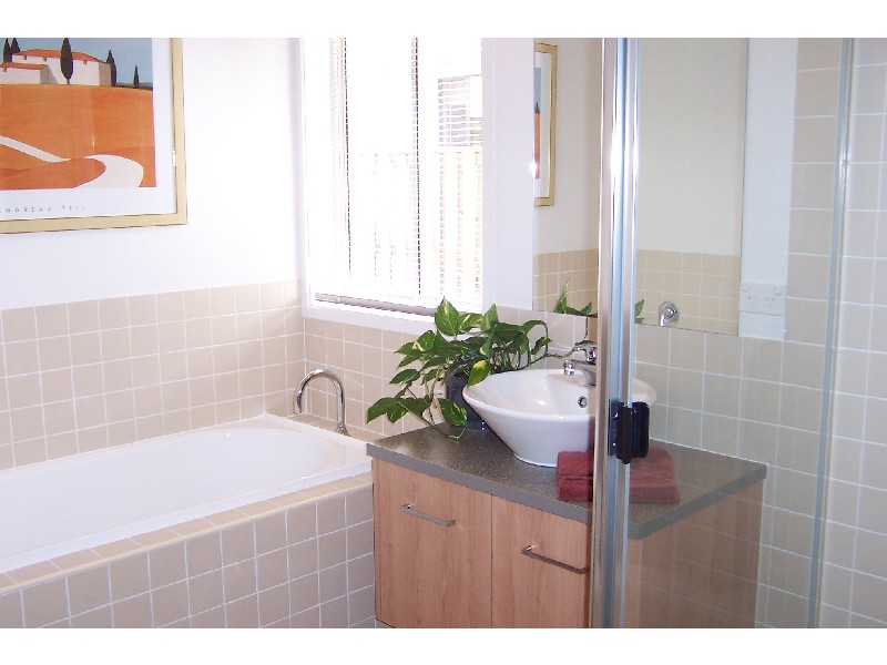 6 Pectoral Place, Bribie Island QLD 4507